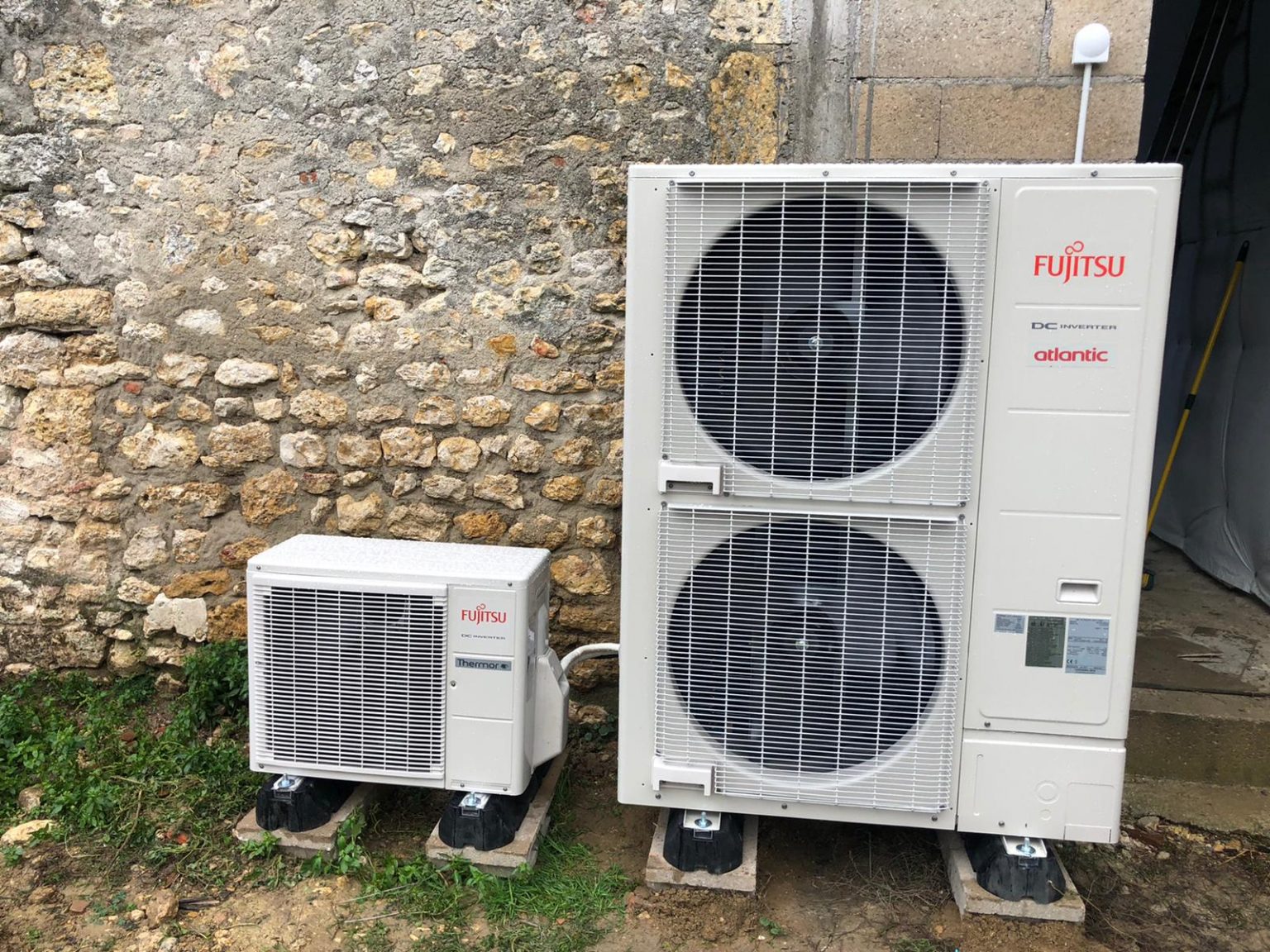 Groupe-exterieur-ATLANTIC-FUJITSU-AIR-EAU-Groupe-exterieur-THERMOR